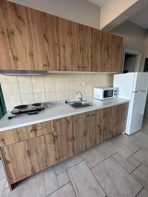 Skiathos Poseidon Apartment ภายนอก รูปภาพ