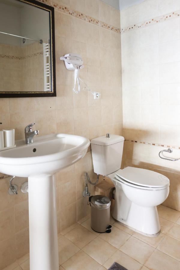Skiathos Poseidon Apartment ภายนอก รูปภาพ